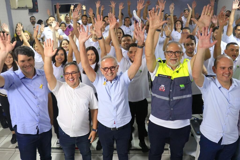 Cícero Lucena e Leo Bezerra abrem formação de novos agentes de mobilidade com anúncio de bolsa para participantes