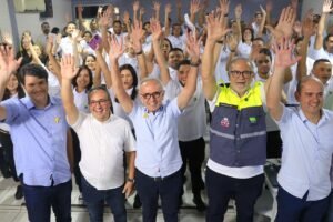 Cícero Lucena e Leo Bezerra abrem formação de novos agentes de mobilidade com anúncio de bolsa para participantes