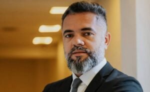 Em nota, Marcos Weric anuncia desligamento da Comunicação na ALPB para auxiliar Galdino em projeto para 2026