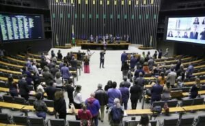 Congresso derruba vetos de Lula e conta de luz pode ficar mais cara