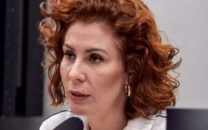 Deputada licenciada Carla Zambelli é presa pela polícia italiana