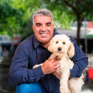 Guga PET deixa secretaria e retorna à Câmara para garantir emendas que mantêm serviços de proteção animal em João Pessoa