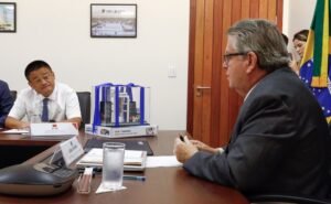 João Azevêdo se reúne com representantes da CETC e anuncia implantação do primeiro Centro de Computação Quântica do Brasil