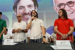 Cícero Lucena nomeia aliado de Pedro Cunha Lima para cargo na PMJP