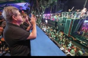 João Azevêdo prestigia 40° desfile das Muriçocas do Miramar e destaca investimentos do Governo no carnaval paraibano