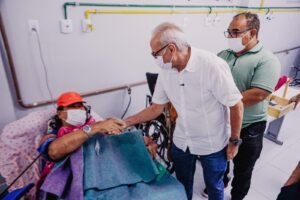 Cícero Lucena inaugura o Centro Municipal de Nefrologia e abre mutirão de colonoscopia no Hospital Santa Isabel