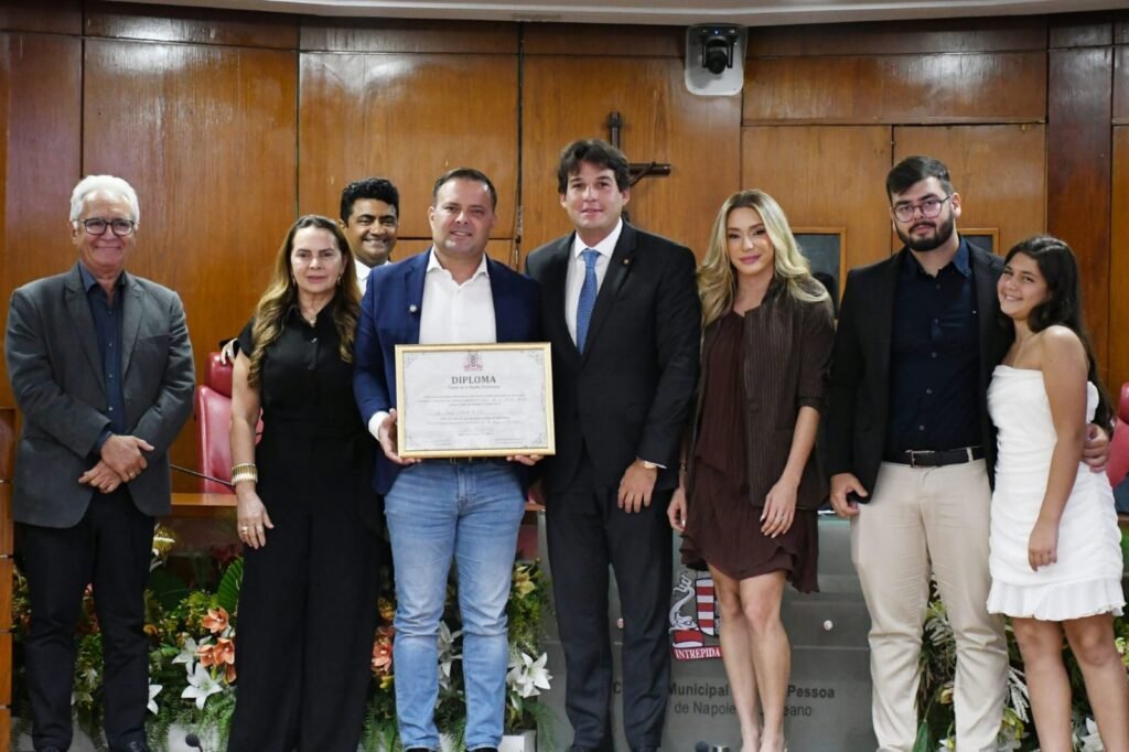 CMJP entrega Título de Cidadão Pessoense ao empresário sousense Thiago Cartaxo