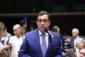 Ex-presidente do PSB da Paraíba, Gervásio Maia anuncia filiação ao PC do B; partido também recebe o deputado estadual Dr. Romualdo