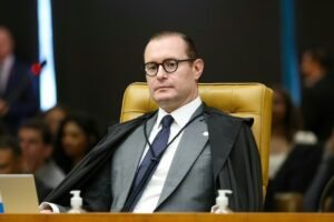 Após Toffoli declarar suspeição, Zanin foi sorteado como relator de ação que pede CPI do Banco Master
