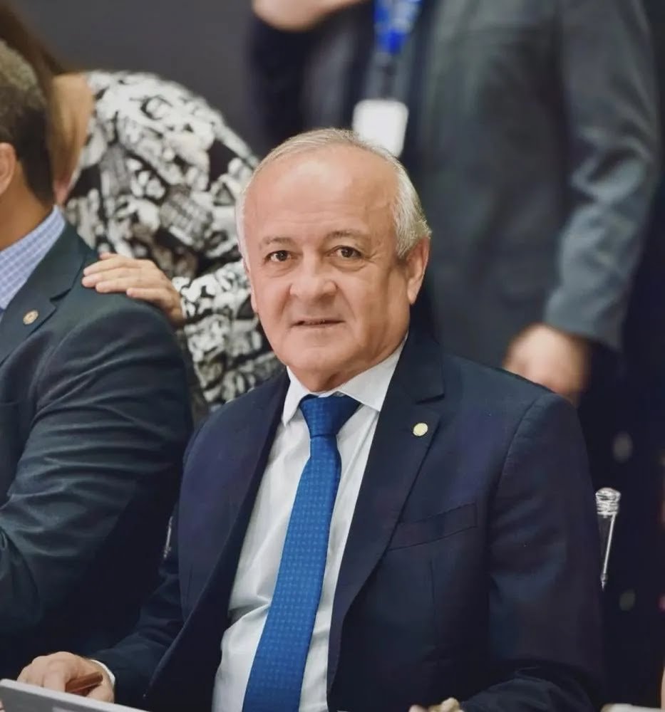 Branco Mendes tem audiência e reforça compromisso com a educação de Alhandra