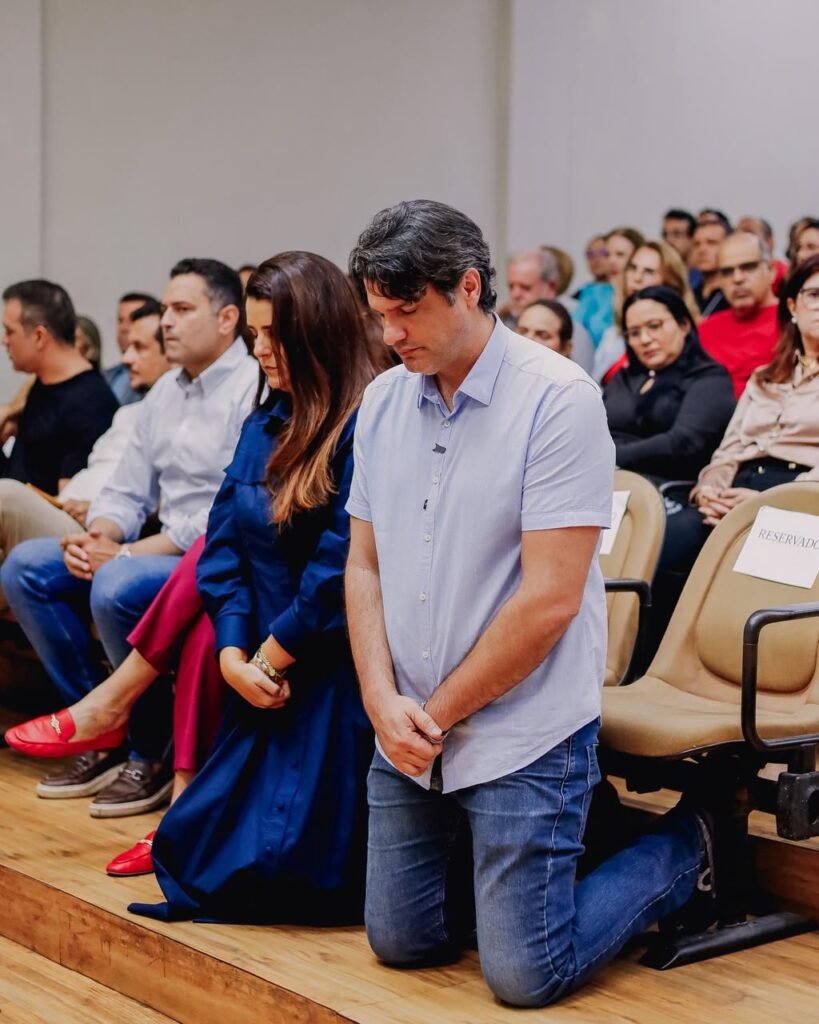 Em missa de ação de graças, Leo Bezerra destaca fé e compromisso com João Pessoa
