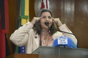 O Globo destaca a vereadora de João Pessoa, Eliza Virgínia como alternativa de vice de Flávio Bolsonaro à presidência