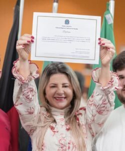 Vereadora de Bayeux é alvo de operação que investiga esquema de rachadinha e é afastada das funções por tempo indeterminado