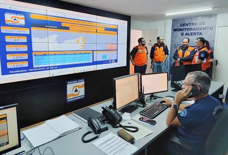 Por determinação de Lula, ministro do Desenvolvimento Regional cumpre agenda na PB e PE para acelerar apoio aos municípios afetados pelas chuvas
