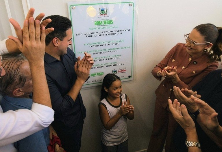 Governador Lucas Ribeiro inaugura escola, autoriza barragem de R$ 28 milhões e novas obras de infraestrutura no Sertão