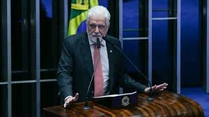 Alvo da Operação Compliance Zero, Jaques Wagner deixa liderança do governo no Senado