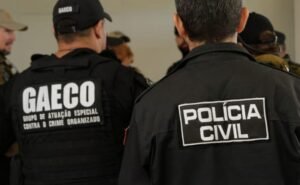 Operação do Gaeco e Polícia Civil desarticula organização criminosa infiltrada em órgãos de segurança; um delegado e dois agentes foram presos
