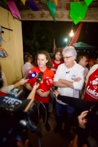 Acompanhado do ex-governador Ricardo Coutinho, Veneziano participa da convenção do PT a agradece ao presidente Lula e aos militantes o apoio à sua reeleição