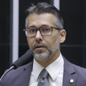 Podemos adia definição sobre apoio ao Governo da Paraíba durante convenção; Gadelha fala em tendência para reeleição de Lucas