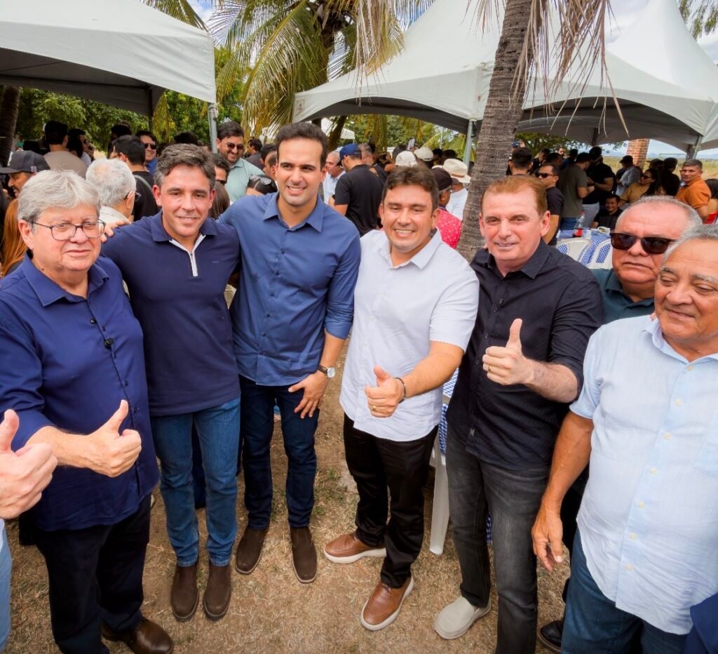 Ao lado de Lucas, João, Hugo Motta e Nabor, Chico Mendes celebra união da base e exalta encontro com mais de 140 prefeitos