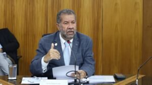 Carlos Lupi anuncia rompimento do PDT com Lucas Ribeiro após escolha de Lígia Feliciano para vice