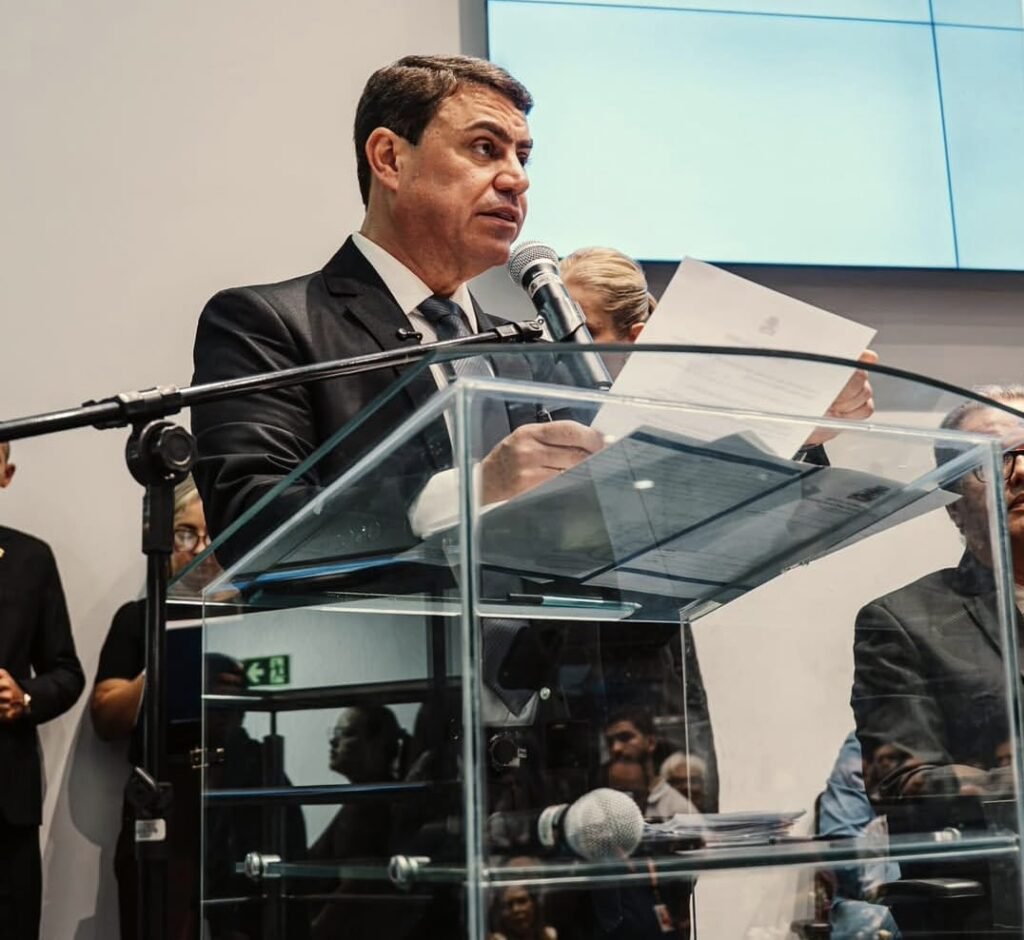 Dinho reage após pedido do MPE para barrar candidatura e diz que processo sequer resultou em indiciamento