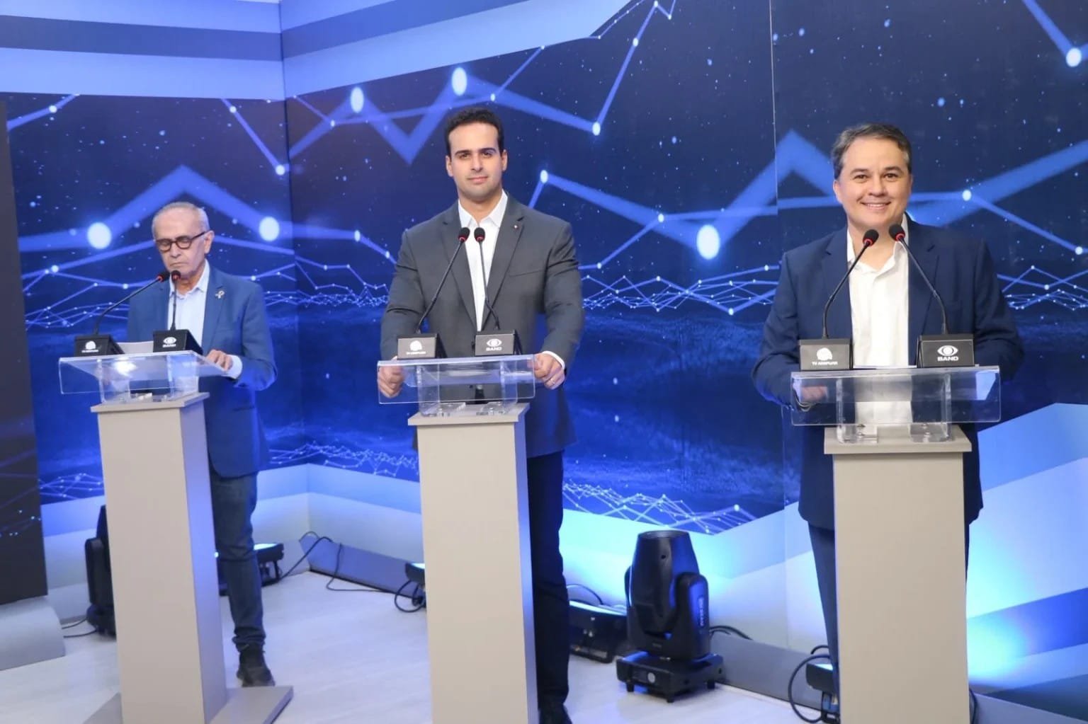 Debate na TV Arapuan esquenta disputa pelo Governo da Paraíba com acusações, denúncias e confronto entre candidatos