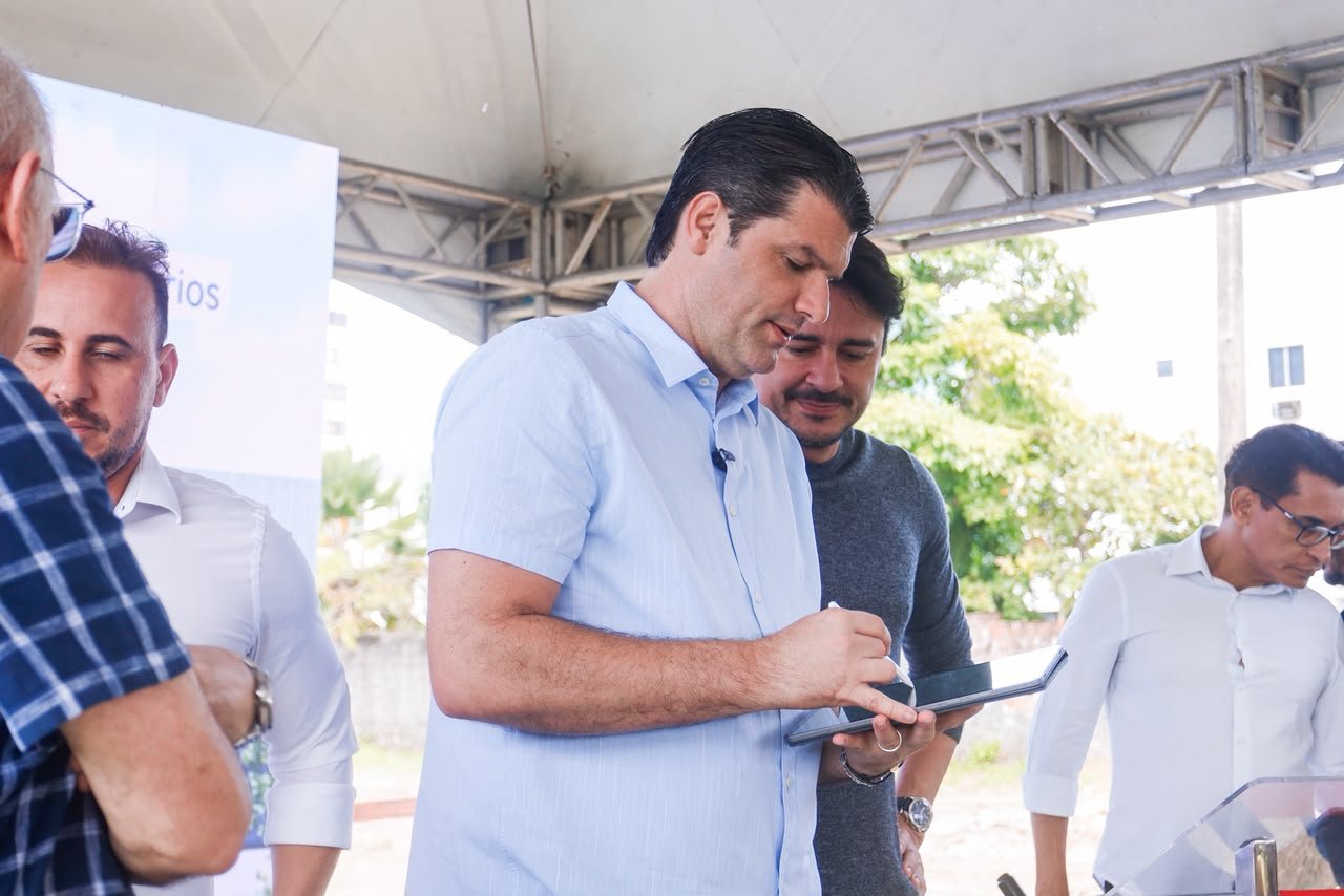 Leo Bezerra inicia construção da Maternidade Municipal de João Pessoa para ampliar assistência às mulheres