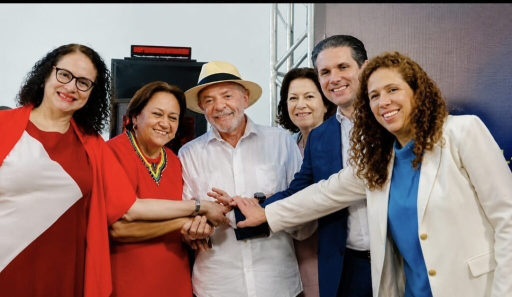 Lula ‘afaga’ Hugo Motta durante agenda de campanha no Rio Grande do Norte