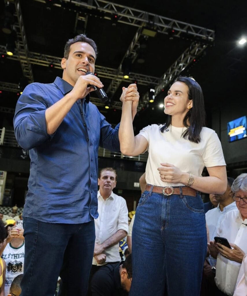 Rafaela Camaraense contraria mudança de posicionamento do PDT nacional e é anunciada por Lucas Ribeiro como coordenadora da campanha