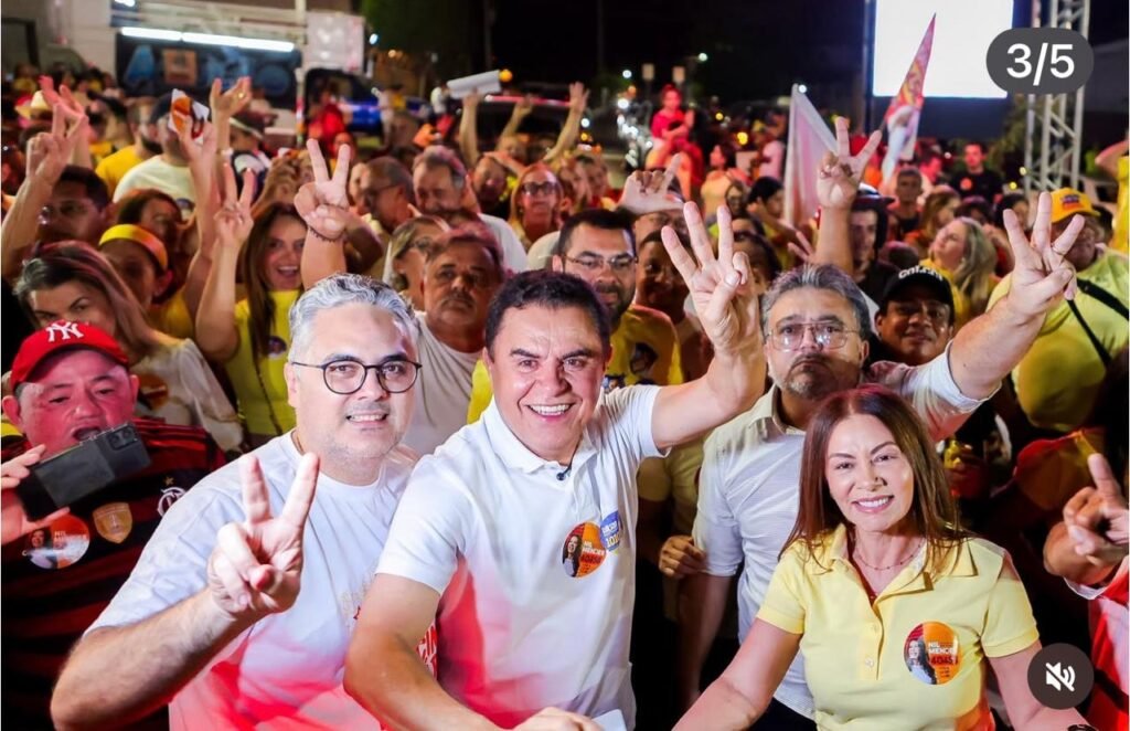 Nil Mendes, Wilson Santiago e Dr. Pablo realizam grande adesivaço em Cajazeiras