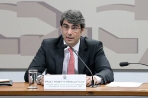 Veneziano completa chapa para disputar Senado  e define diretor da ANS, Paulo  Rabelo como segundo suplente