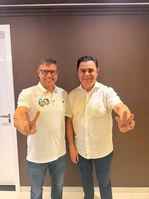 Após desistir de candidatura, Vitor Hugo muda composição e anuncia apoio a Wilson Santiago
