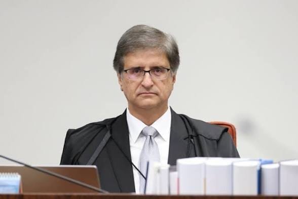 Após mensagens de Vorcaro envolvendo Moraes virem à tona, PGR pede anulação de relatório da PF