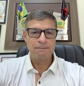 Após revés no TRE-PB, Vitor Hugo anuncia pausa na campanha, mas diz que não desistiu