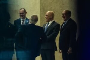 Após mensagens de Vorcaro, ministros do STF exibem descontração em meio à tensão nos bastidores
