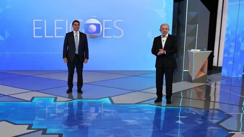 Debate da Globo: análises apontam acertos e erros de Lula e Flávio Bolsonaro; indecisos seguem no centro da disputa