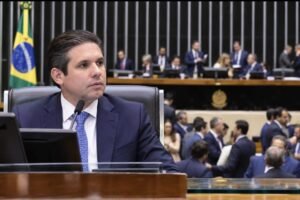 Eleição da Mesa da Câmara dos Deputados movimenta articulação entre partidos para 2027
