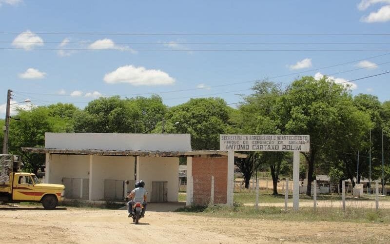 Chico Mendes pede ao Governo da Paraíba reforma e ampliação do Parque de Exposição de Cajazeiras