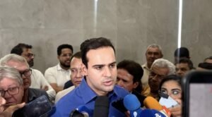 “Um patriota não foge à luta”, diz Lucas Ribeiro ao comentar ida de Flávio Bolsonaro aos EUA