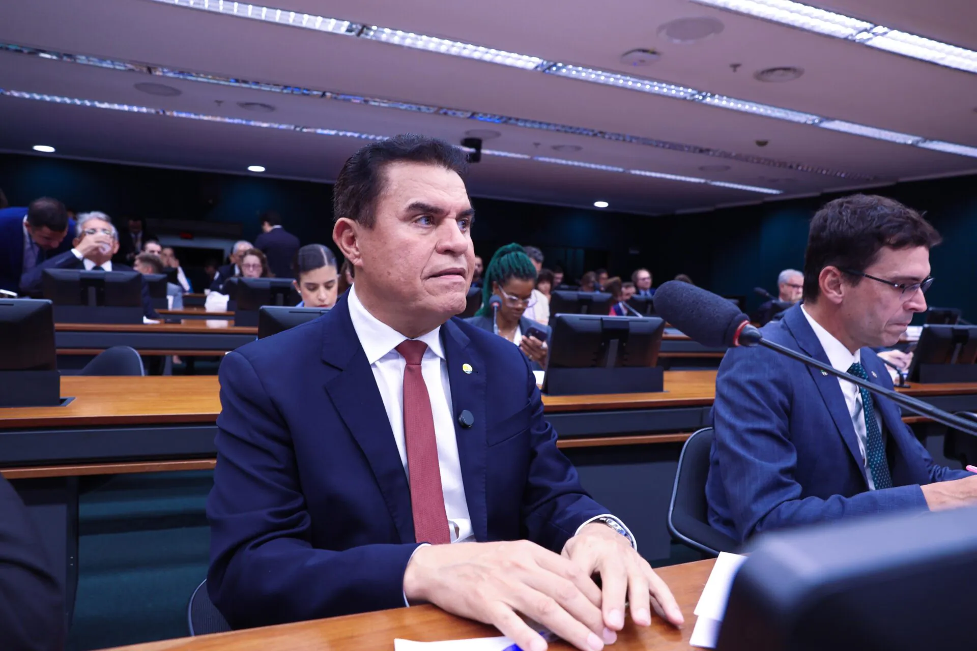 Câmara aprova projeto de Wilson Santiago que institui o Piso Nacional dos Fisioterapeutas e Terapia Ocupacional